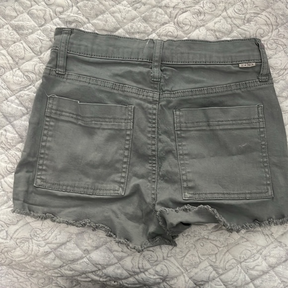 Junior size 0 gray shorts button fly - Picture 2 of 6